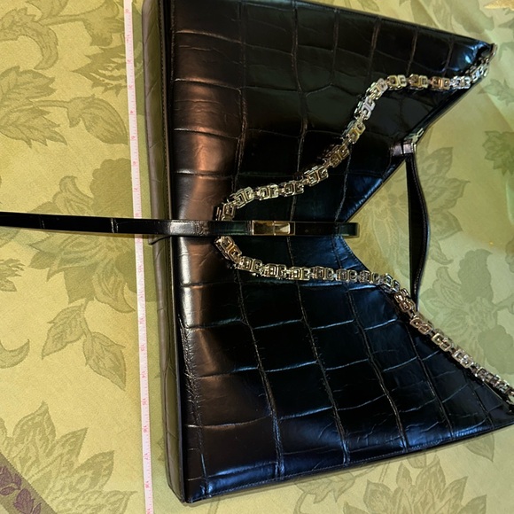 Givenchy Large Cut Out Bag - Picture 4 of 13